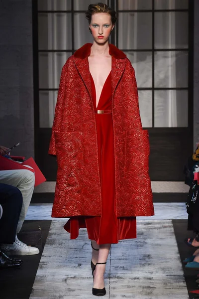 Look 4